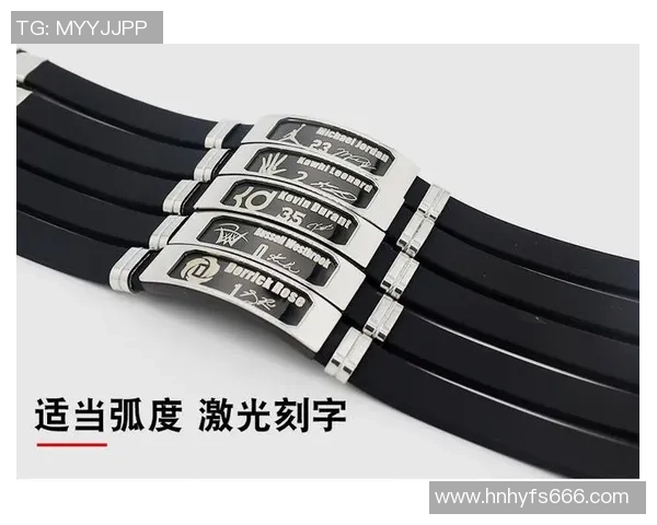 足球球星亲手编织手环传递力量与温暖点亮球迷心中的希望